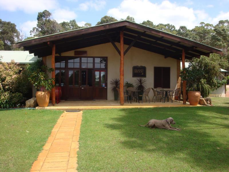 Island Brook Estate Winery And Chalets Margaret River Esterno foto
